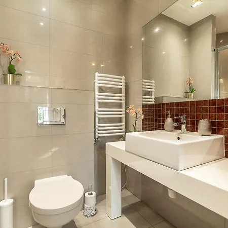 Апартаменты Enios Dluga 60